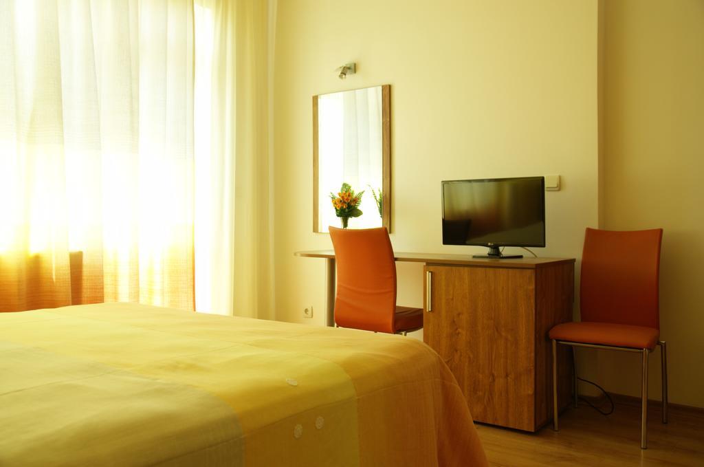 Hotel Sany Приморсько Екстер'єр фото